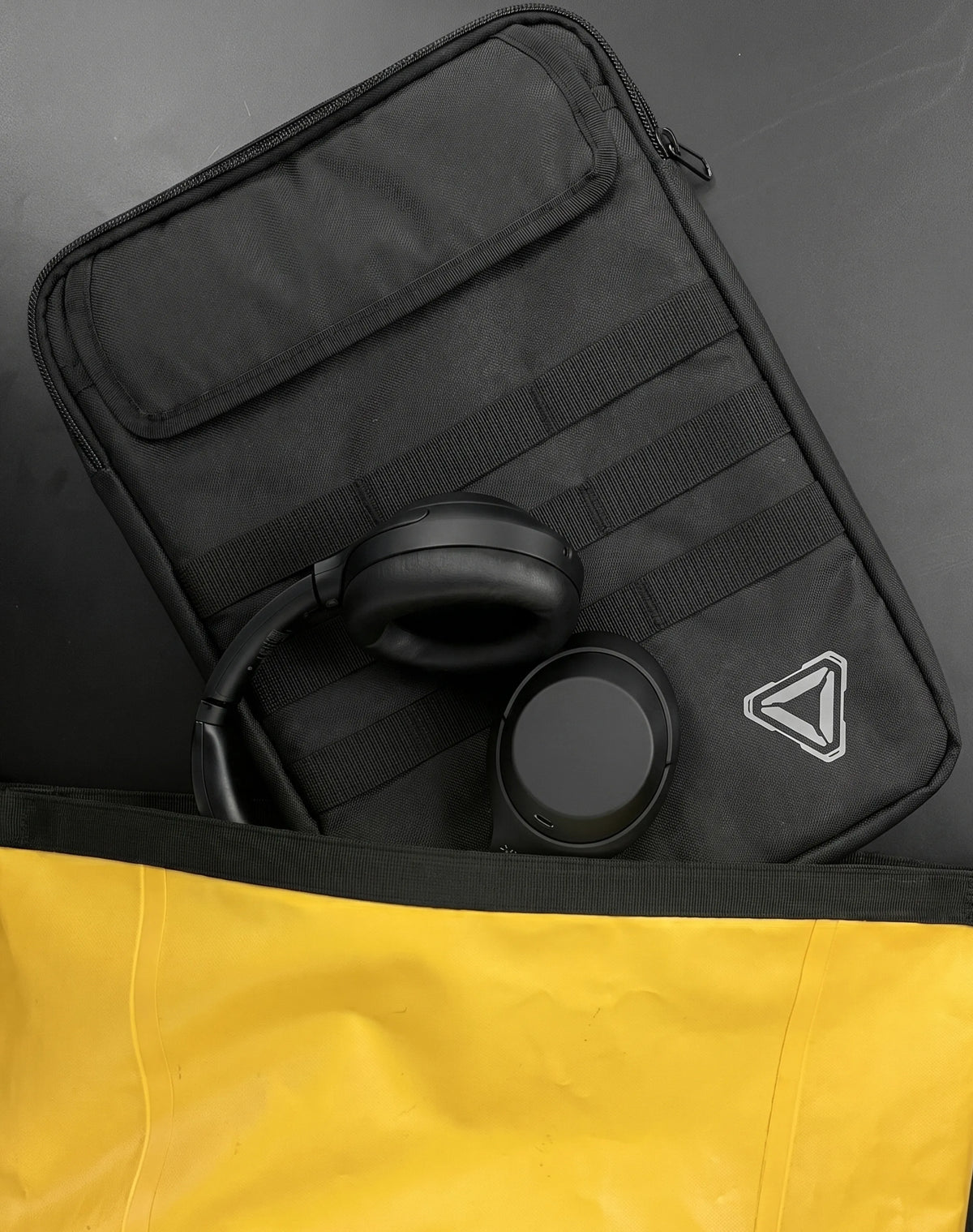 REMOVABLE laptop Sleeve3