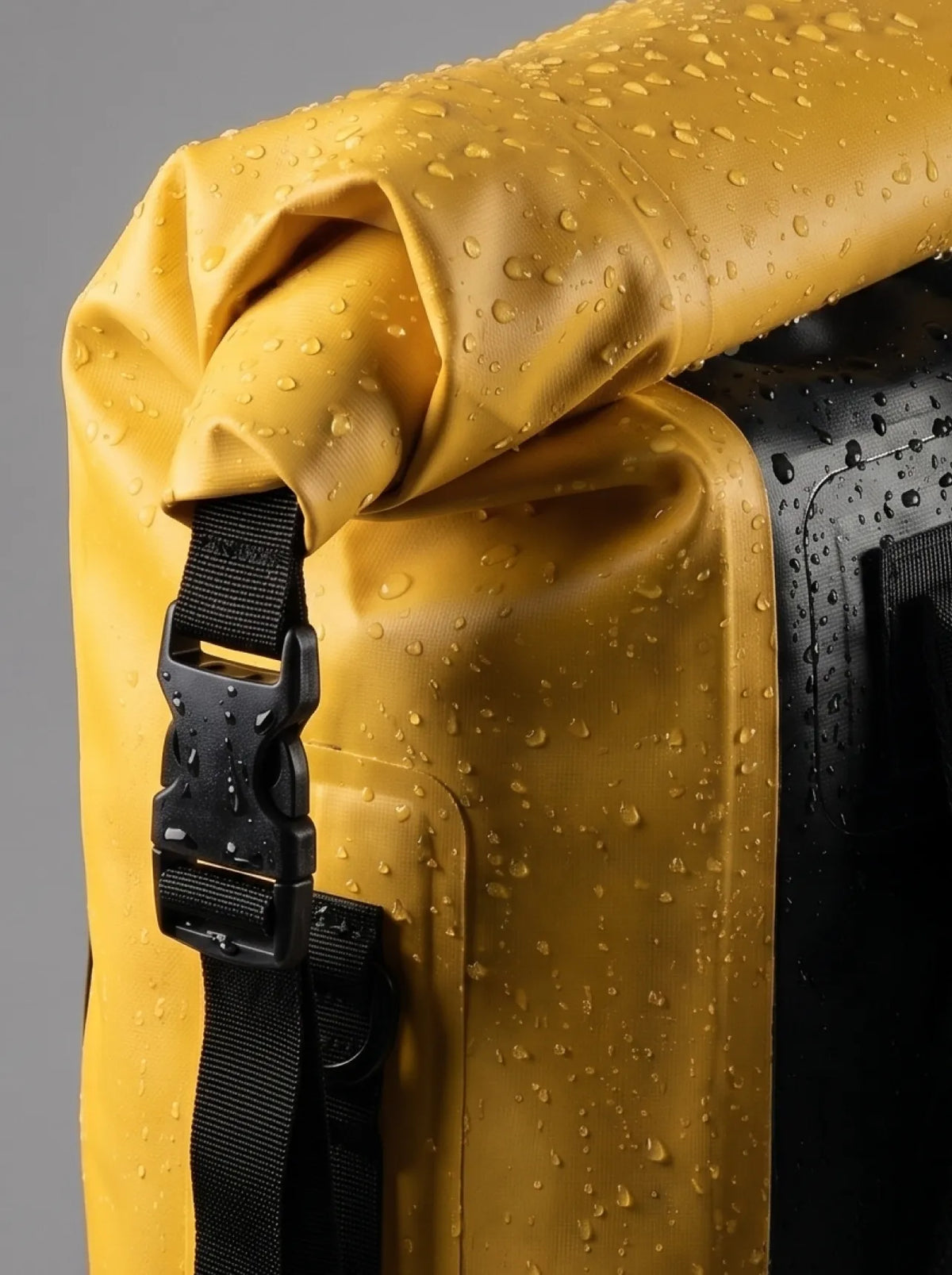 IPX6 RATING FOR
WATER and DUST INGRESS